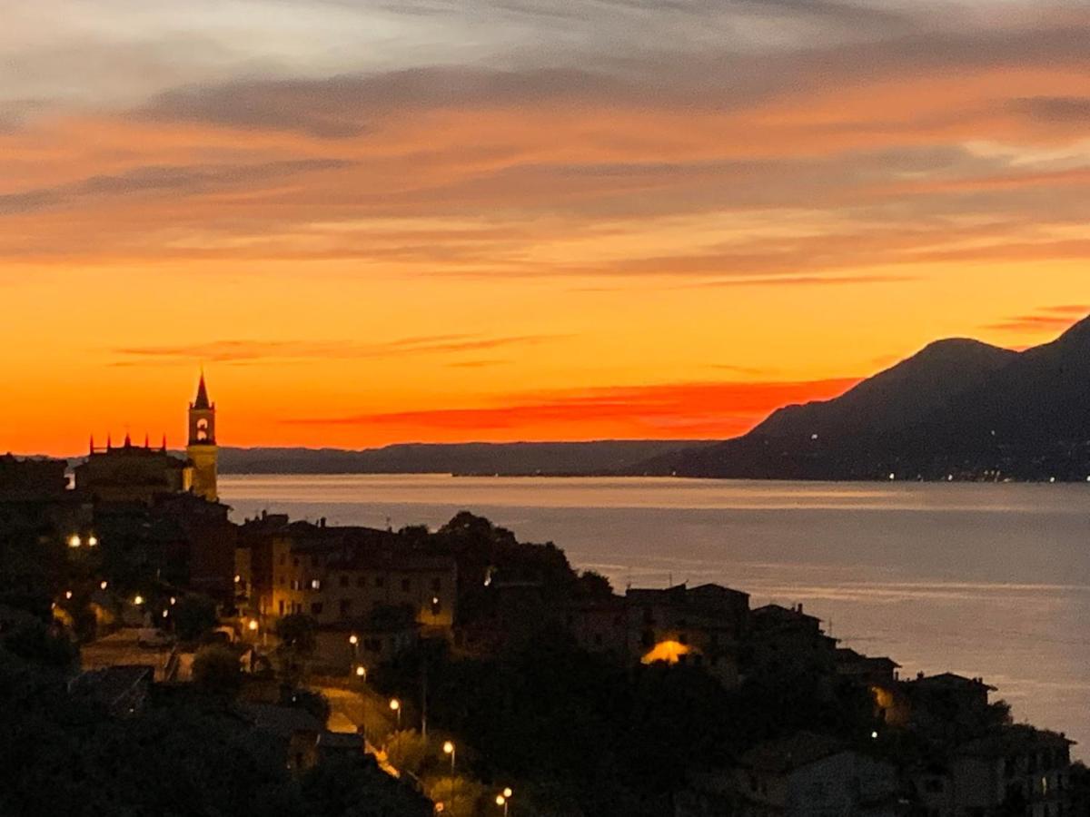View Garda Lake 布雷佐内加尔达 外观 照片